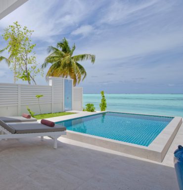 Deluxe Beach Pool Villa