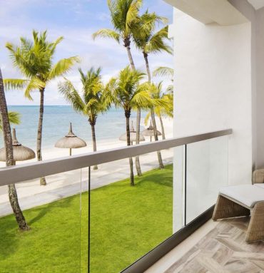 Beachfront Room & Beachfront Balcony Room