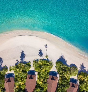 Lagoon Beach Villa with Pool