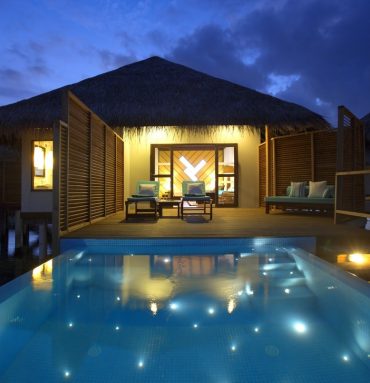 Water Bungalow with Pool
